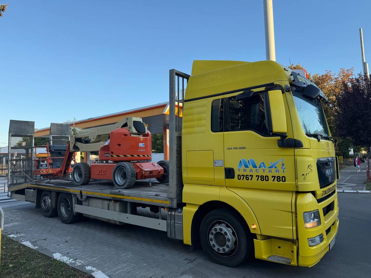 MAN Trailer MAX Tractări nacelă JLG utilaje grele